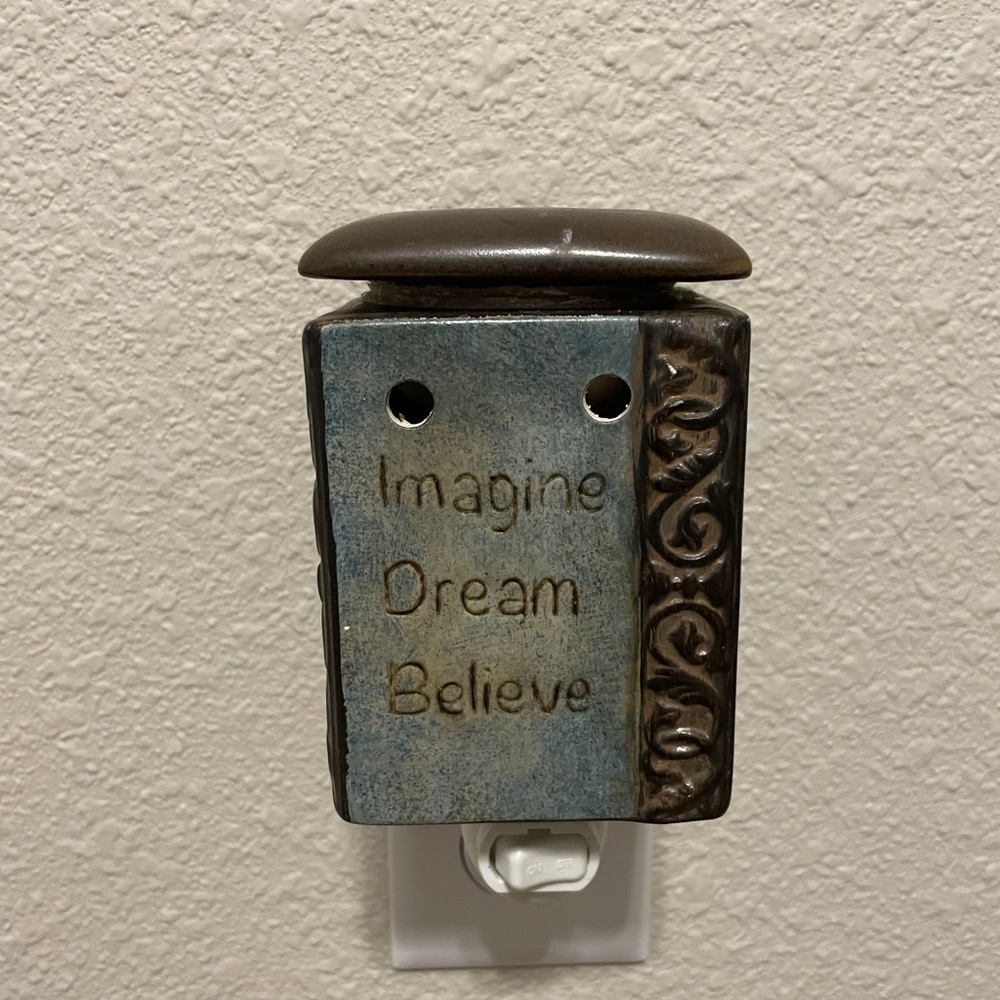 Blue & Brown wall mount plug in scentsy